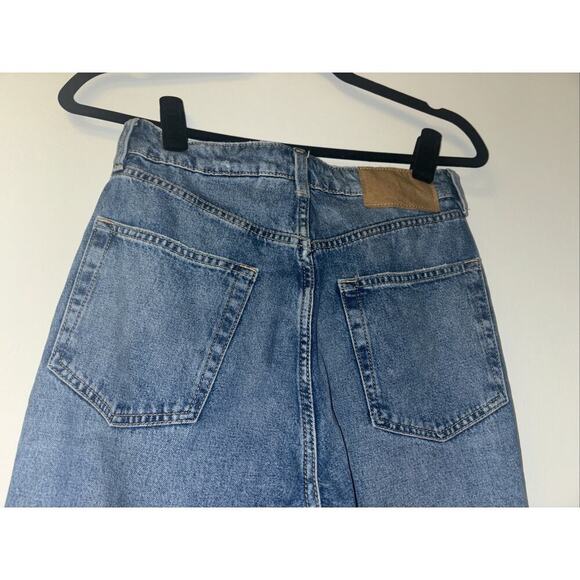 H&M Distressed Light Wash ankle cropped‎ Jeans Ripped Denim Casual Size 4 - Picture 6 of 7